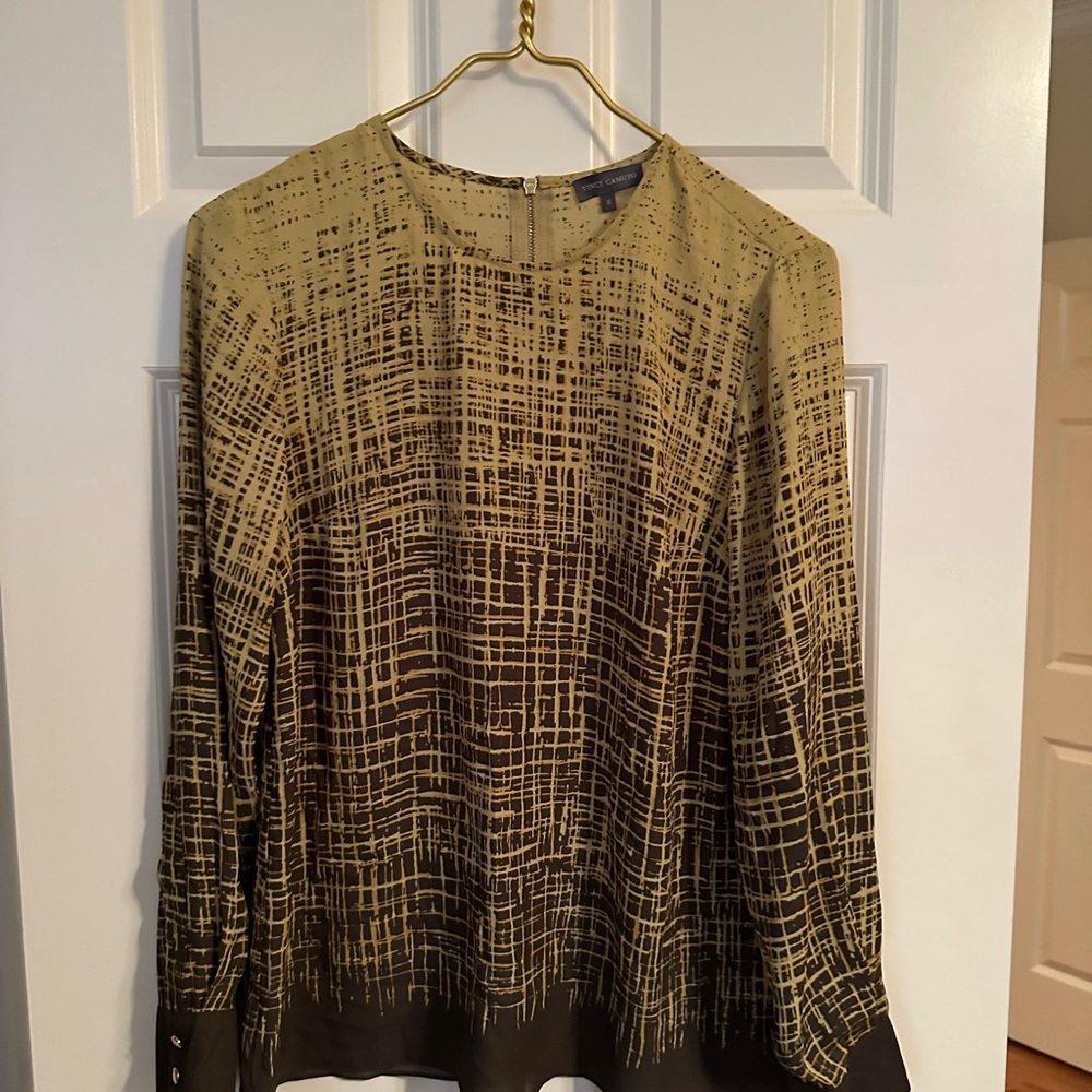 Chic Gold and Black Patterned Blouse